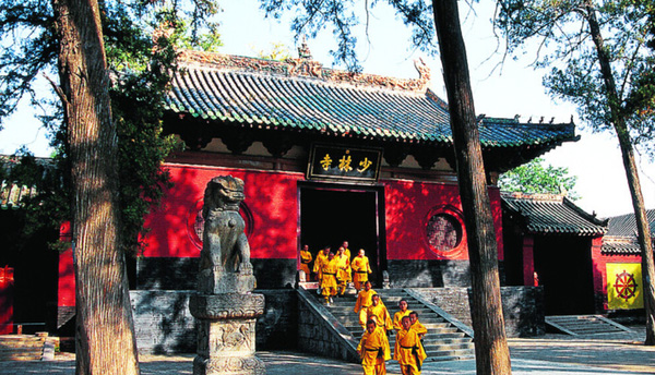 龍門石窟、少林寺、清明上河園、包公祠、開封